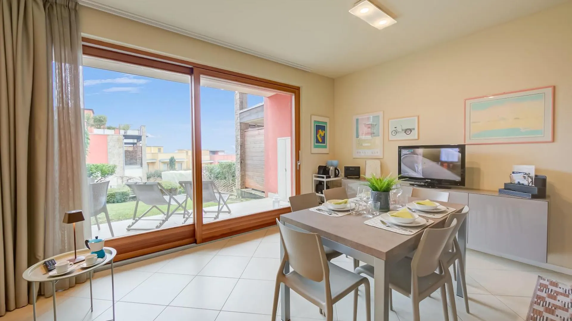 Apartment La Casa Di Gioia - Shared Pool & View - Happy Rentals Toscolano Maderno Italy